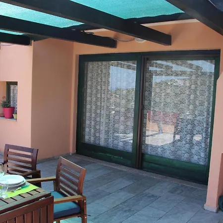 Casa de Férias Fisky House Domus De Maria